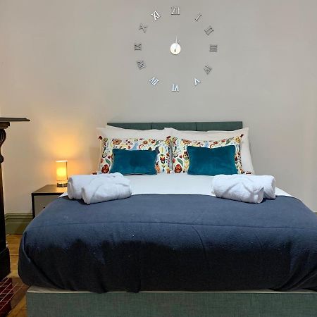 Stamer House By Yourstays, Stylish Quirky House, With 4 Double Bedrooms, Book Now! Stoke-on-Trent Εξωτερικό φωτογραφία